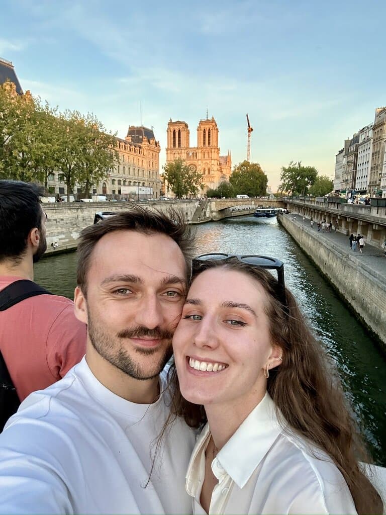 Alex and Julia, the team behind Aperi